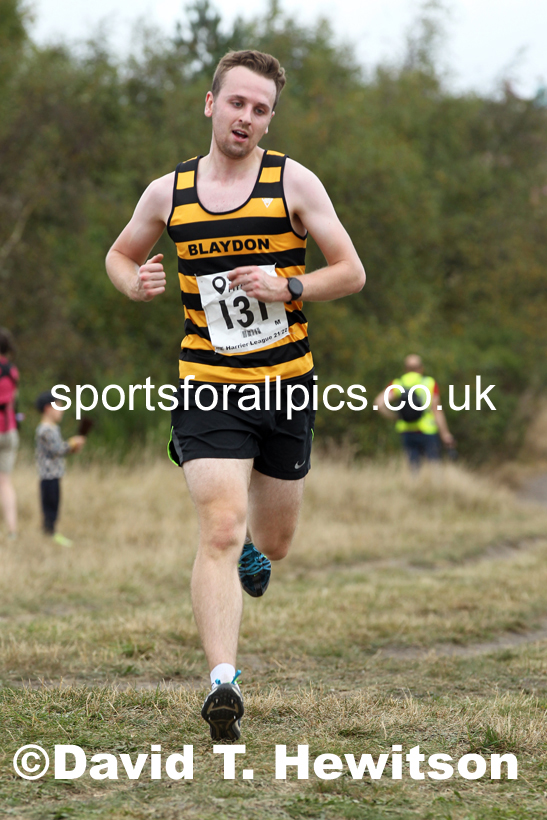 Senior mens 2021 North Eastern League, Wrekenton, Low Fell, Gateshead. Photo: David T. Hewitson/Sports for All Pics